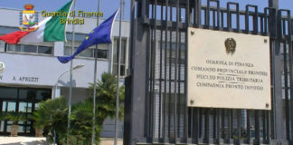 Controlli della Finanza, scoperto falso dentista: due denunce