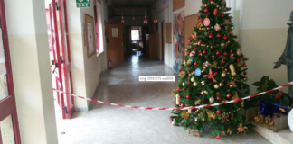 Incendio nella scuola Kennedy: edificio evacuato