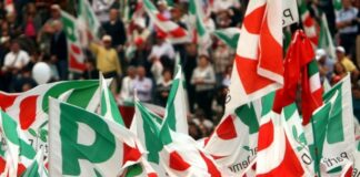 Flores in maggioranza, il PD: «Attaccamento alle poltrone, fuori dal Partito»