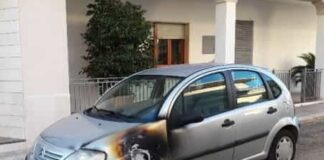 Atto intimidatorio: a fuoco l’auto della moglie del sindaco Brandi