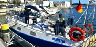 Arrestati tre scafisti di un veliero con a bordo 48 migranti kosovari
