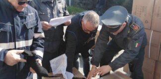 Sequestrate nel porto di Brindisi 29 mila scarpe con noti marchi contraffatti