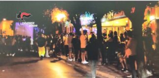 Clienti e proprietari di un locale senza mascherina: scatta la chiusura di 5 giorni
