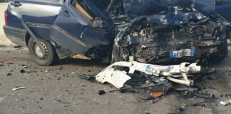 Auto contromano sulla “Appia” e tremendo frontale: un morto e un ferito grave