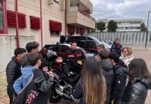 Gli studenti dell’istituto “Ferraris-De Marco-Valzani” incontrano i Carabinieri