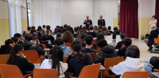I Carabinieri incontrano gli studenti della scuola “Alessandro Massimo Cavallo” di Carovigno