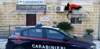 Violenza sessuale verso alunne minorenni: docente finisce ai domiciliari