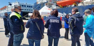 Sbarco a Brindisi, 166 migranti dalla Sea Watch 5: 25 i minori non accompagnati