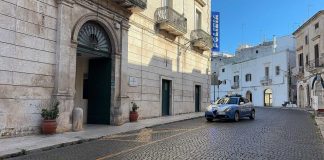 Ostuni, controlli della polizia: espulsi due marocchini, un terzo allontanato